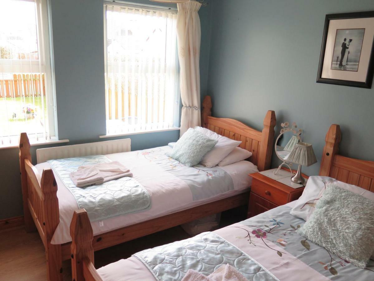 Glen Haven Bed And Breakfast Балликасл Экстерьер фото